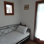 Armonia Studios, & Mikri Vigla