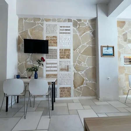 Armonia Studios, & Oda ve Kahvaltı 4*