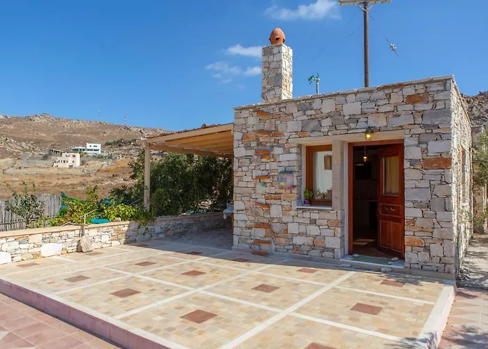 Armonia Studios, & 4* Mikri Vigla