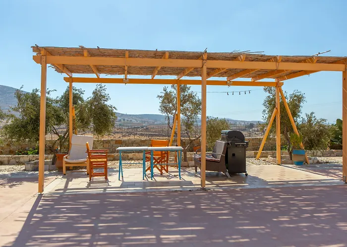 Armonia Studios, & 4* Mikri Vigla