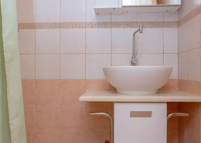 Armonia Studios, & 4* Mikri Vigla